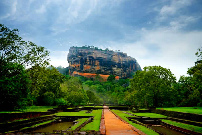 Sigiriya rock fortress, Sigiriya or Kandy?
