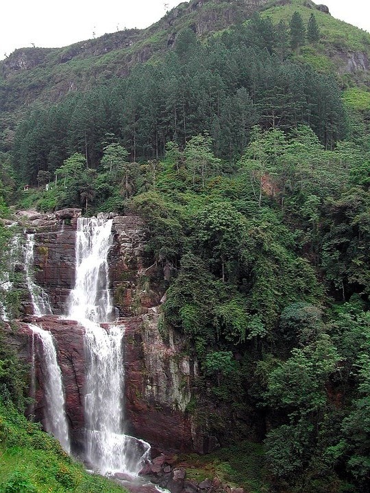 11 Best Waterfalls in Sri Lanka